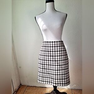 White House Black Market Wool Blend Houndstooth Lined Pencil Skirt Size 8.
